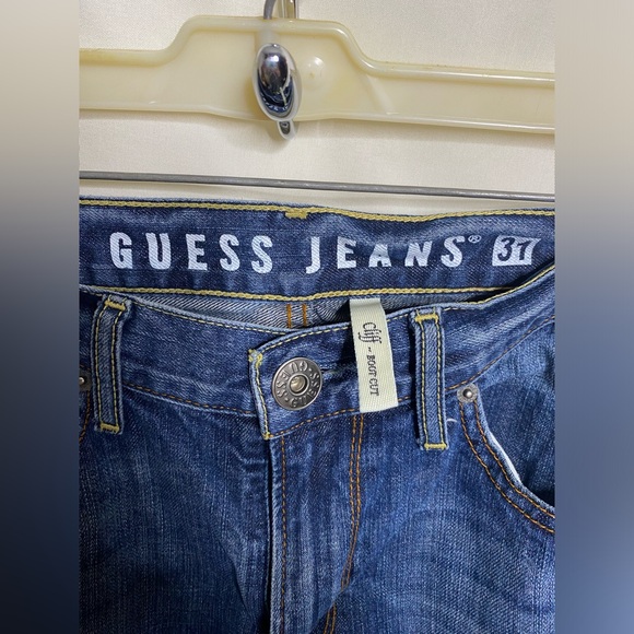 Guess Cliff Bootcut Jeans - Picture 2 of 6